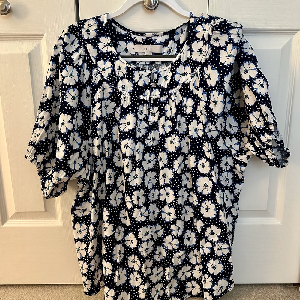 Loft Short Sleeve Blouse Size XXL
